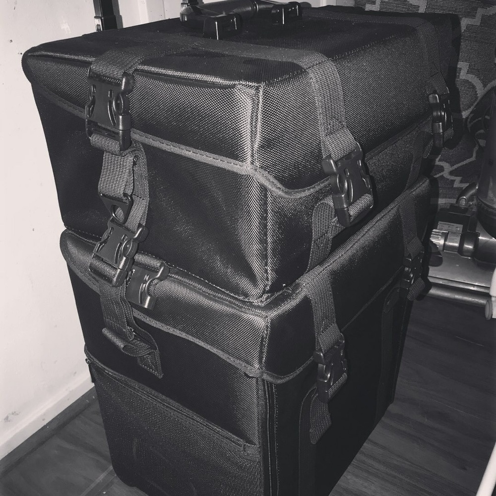 Makeup artist train case